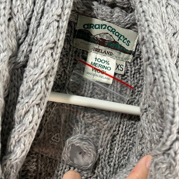 Aran Craft Merino Wool Women's Sweater Button Coller Soft Grey Size X-Small - Picture 3 of 11